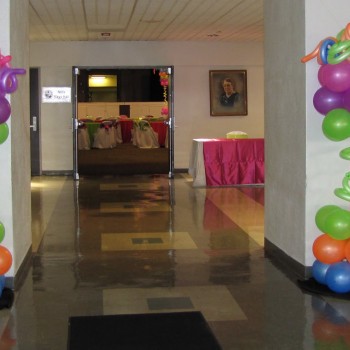 Как украсить офис на день рождения